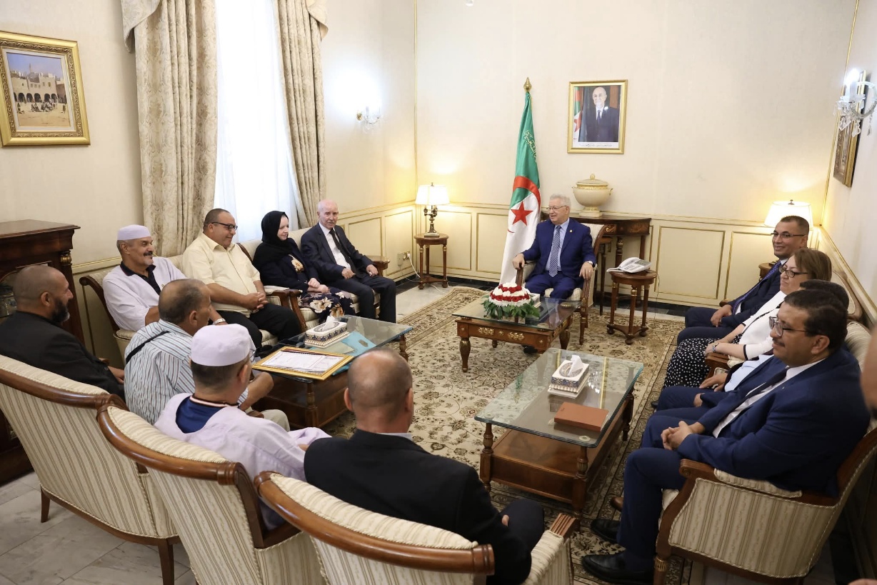 Conseil de la nation : Nasri reçoit l’Ambassadeur du Royaume de Bahreïn en Algérie